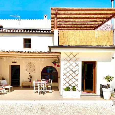 Al Vicoletto - Genuine Hospitality Bed & Breakfast Tortolì Dış mekan fotoğraf