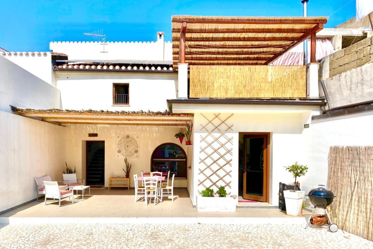 Al Vicoletto - Genuine Hospitality Bed & Breakfast Tortolì Dış mekan fotoğraf