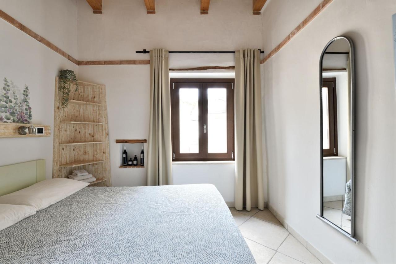Al Vicoletto - Genuine Hospitality Bed & Breakfast Tortolì Dış mekan fotoğraf