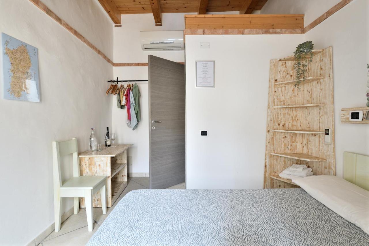 Al Vicoletto - Genuine Hospitality Bed & Breakfast Tortolì Dış mekan fotoğraf